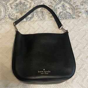 Kate Spade shoulder purse with zipper